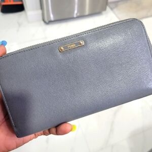 🔹️FENDI🔹️ long continental zip around grey wallet ✨️🩶